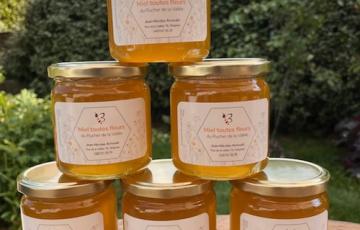 Rucher de la vallée - Beexperience - Jean-Nicolas Arnould - Miel et produits de la ruche belges.